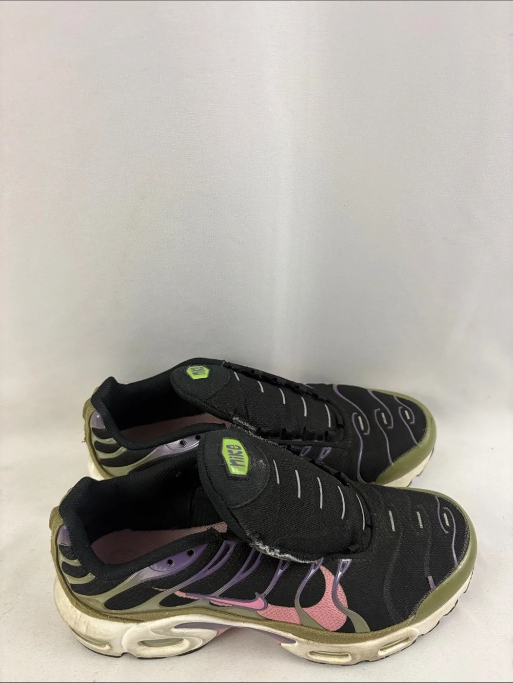 Nike Air Max Plus GS Kids Youth Size 5Y Black Canyon Purple
